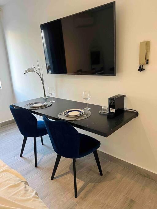 T1 - Le Paille En Queue - Neuf, Vue Jardin, 11Min Aeroport Apartment Saint-Denis Exterior photo